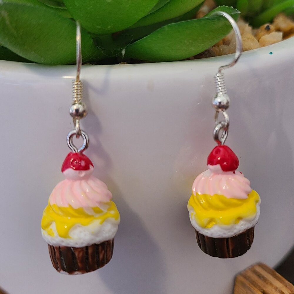 Handcrafted Ice Cream Sundae Dangle Drop Earrings NEW Ladies/Girls Summer Casual